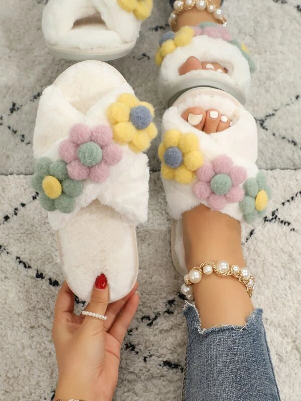 Pantufa Feminina De Pelúcia Decoração De Flores Coloridas Chinelo Cruzado