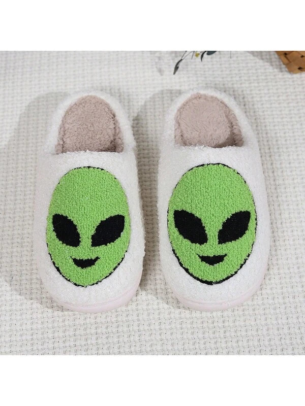 Pantufa Macia De Pelúcia Estampa Alienígena Chinelo Doméstico Confortável